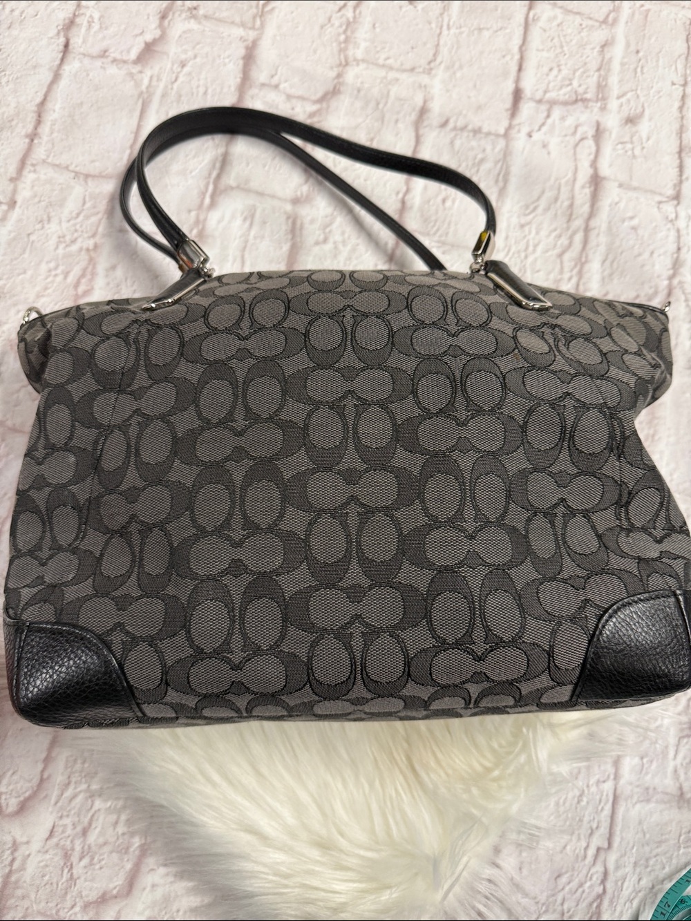 Coach Black/Gray Signature Jacquard Shoulder Bag - Picture 7 of 12